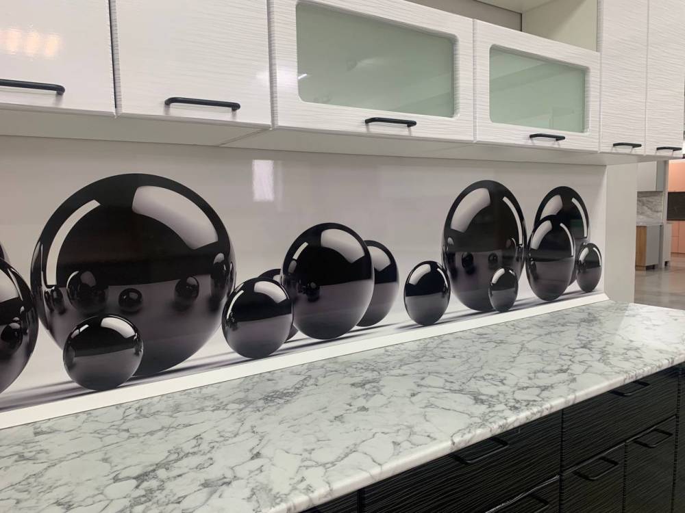 Кухонный гарнитур Страйп черный/белый