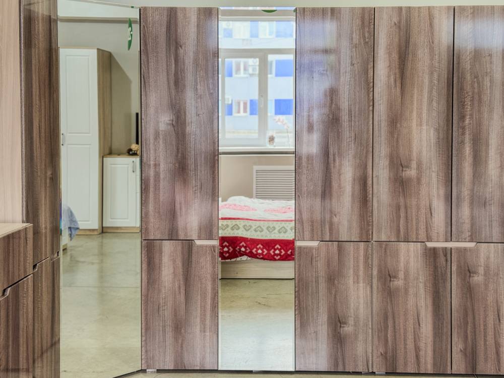 Спальный гарнитур "ТРИО" с древесной фактурой - Фабрика ЭКО