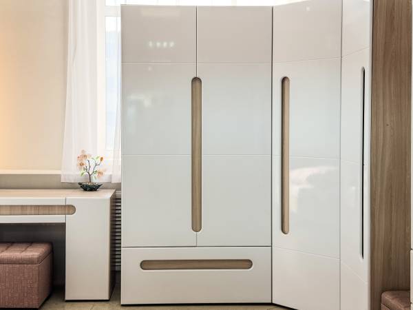 Шкаф 2-х створчатый с ящиком «Палермо» в цвете Шимо светлый/Белый глянец купить в Перми