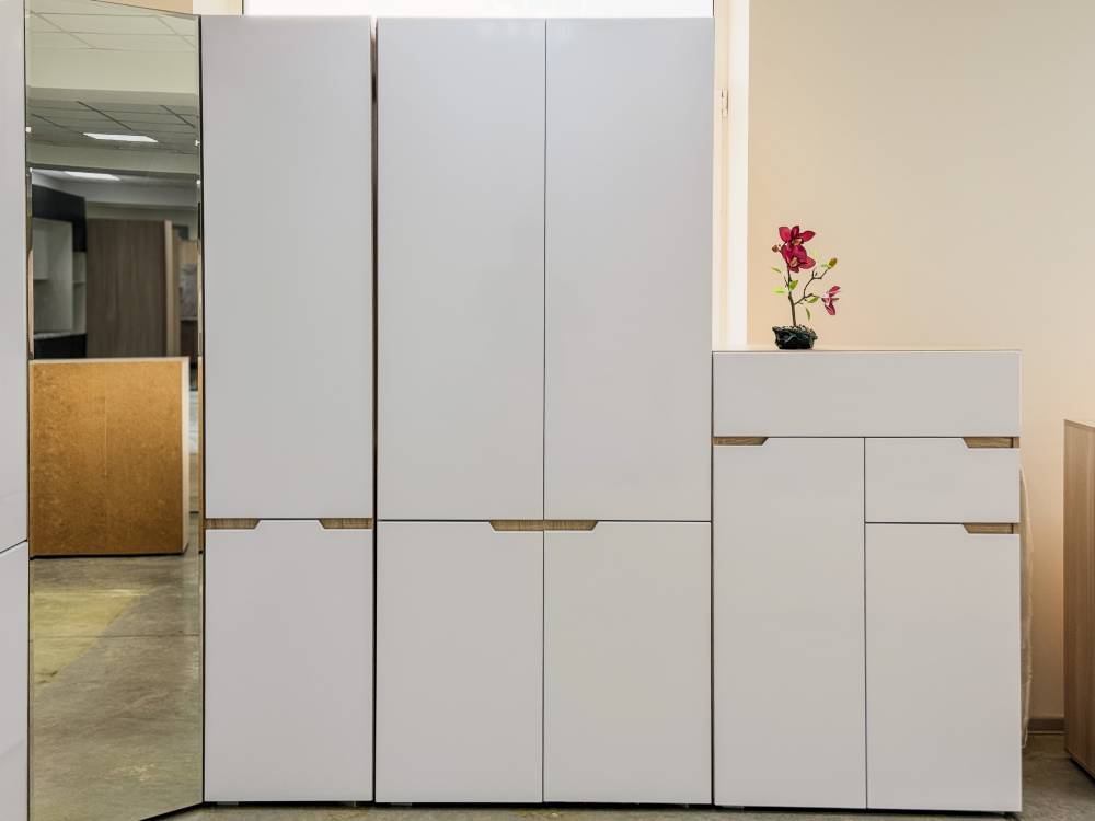 Белый шкаф двухстворчатый "ТРИО" - Фабрика ЭКО