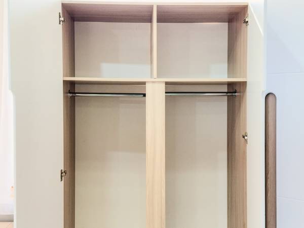 Шкаф 2-х створчатый с ящиком «Палермо» в цвете Шимо светлый/Белый глянец купить в Перми