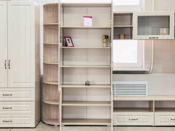 Шкаф 900 «Монако» гостиная со стеклом купить в Перми